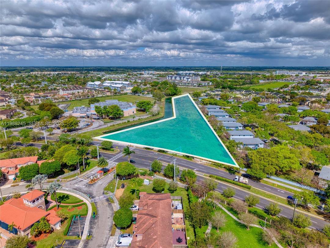 This development site represents one of the lowest price per acre opportunities in the Naranja South Miami Dade market, offered at 976, 335 per acre delivering exceptional value for investors ...