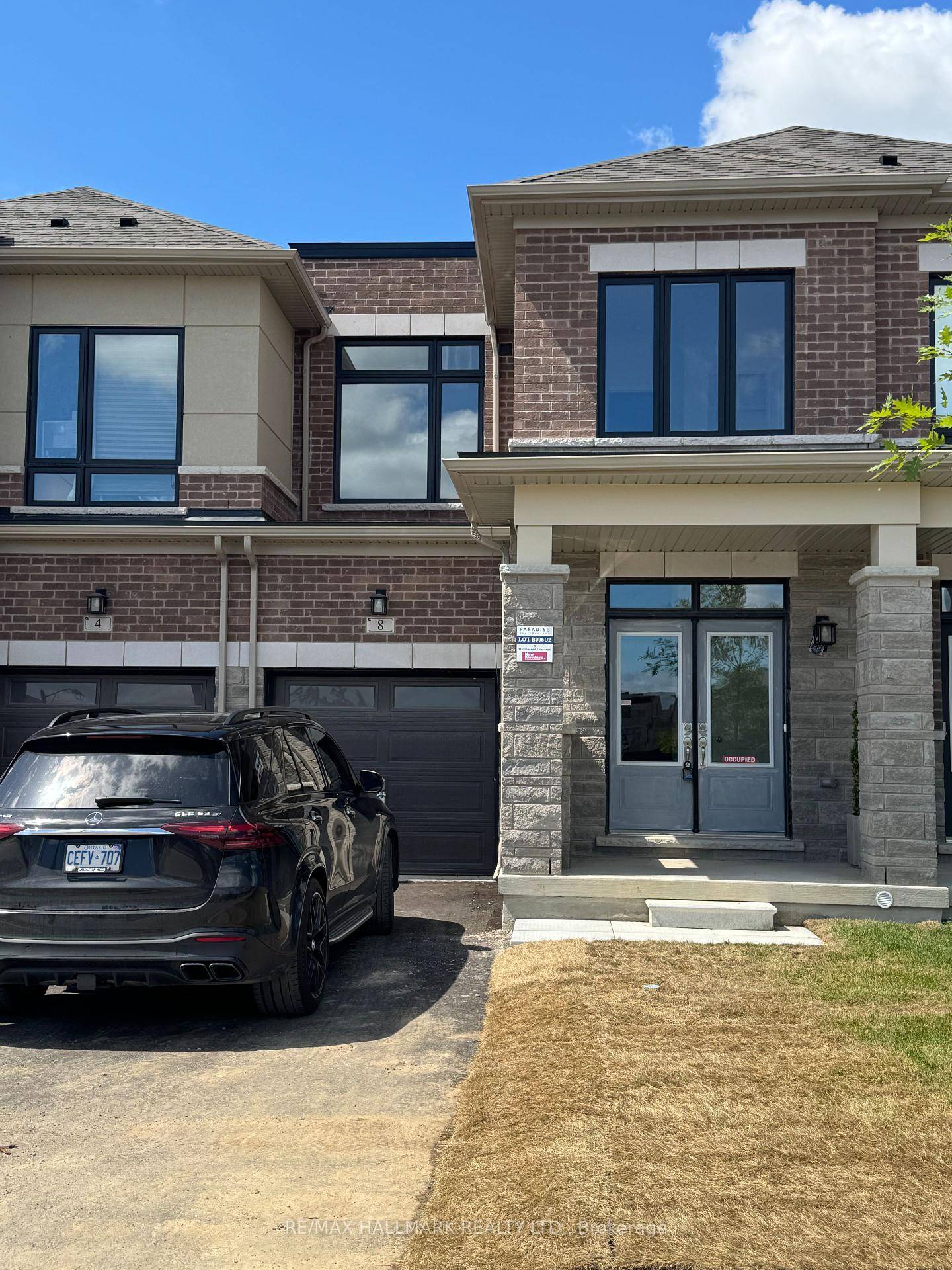BRAND NEW ! Never Lived In 2 Storey Townhouse In Prestious Kleinburg Community.