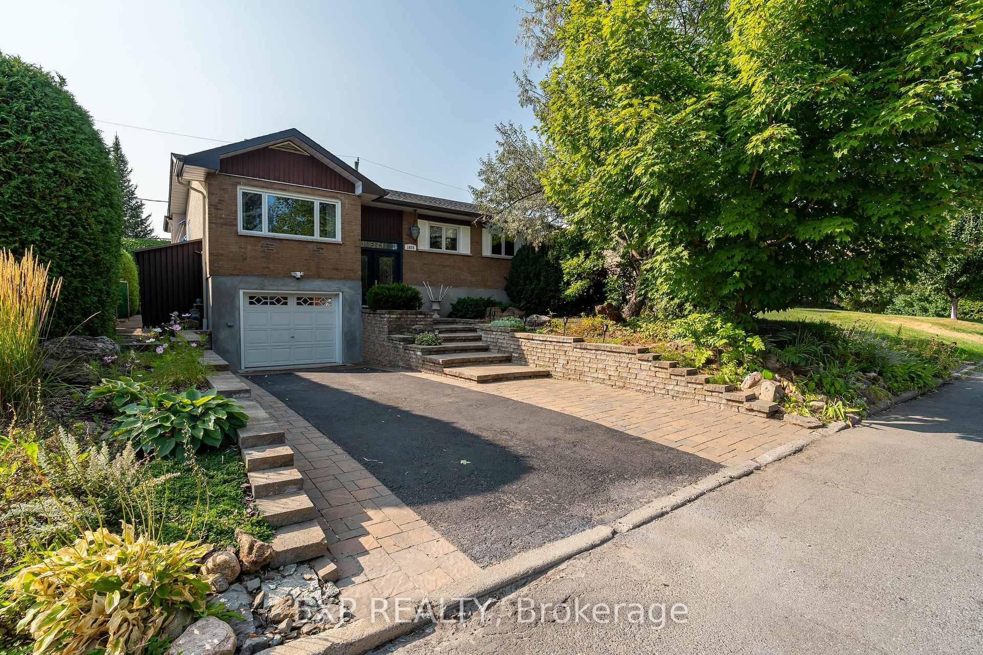 A rare gem in one of Ottawa's most desirable neighborhoods, this 3 bed, 2 bath home is the perfect blend of comfort, convenience, and summertime luxury.
