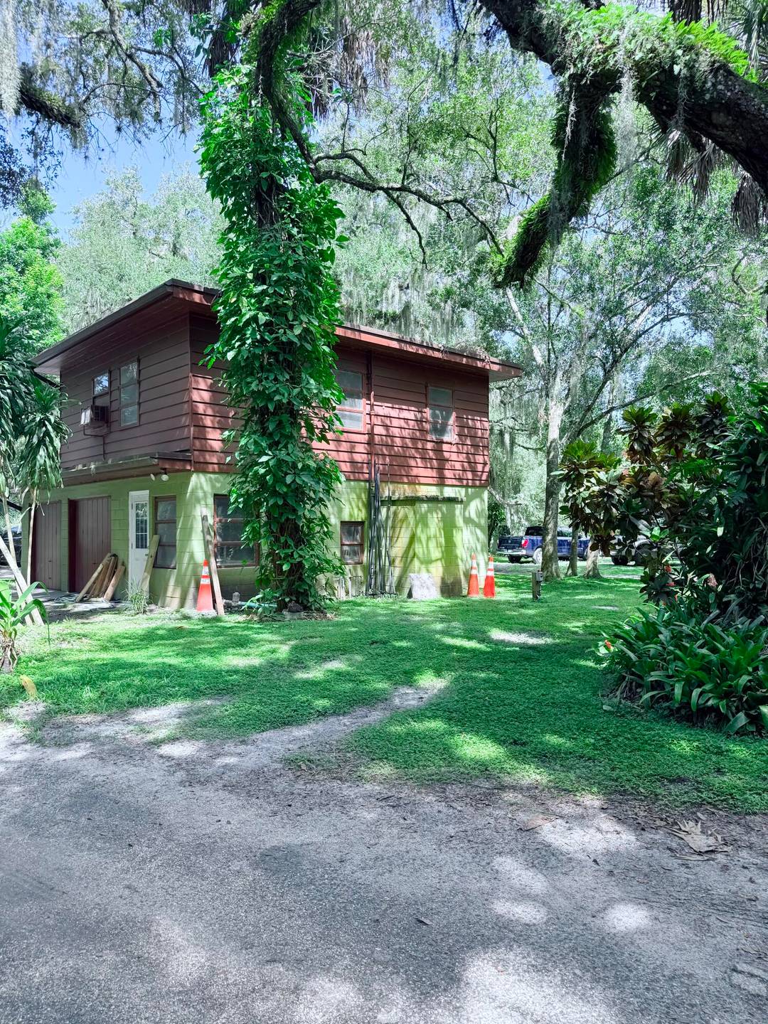 Prime opportunity on Midway Road !