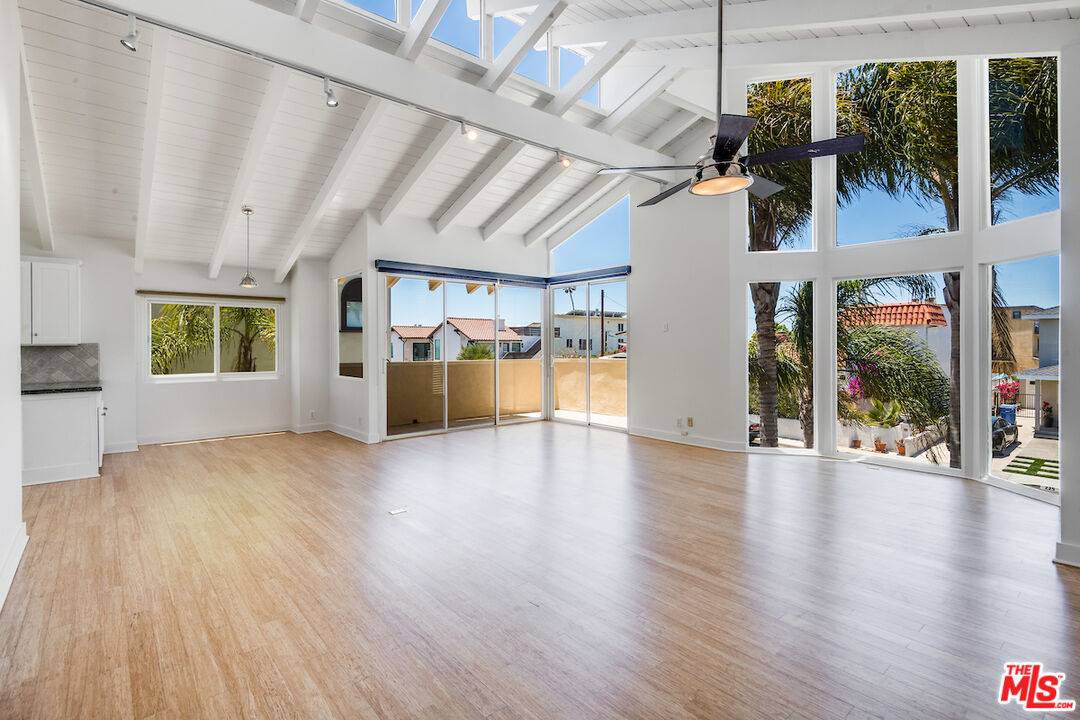 224 Sunridge St 5BR La