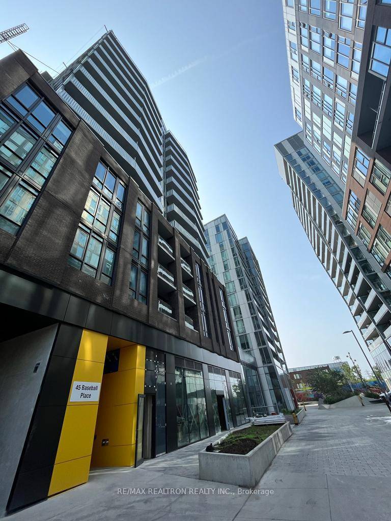 YOU HAVE NEVER SEEN A TERRACE LIKE THIS !