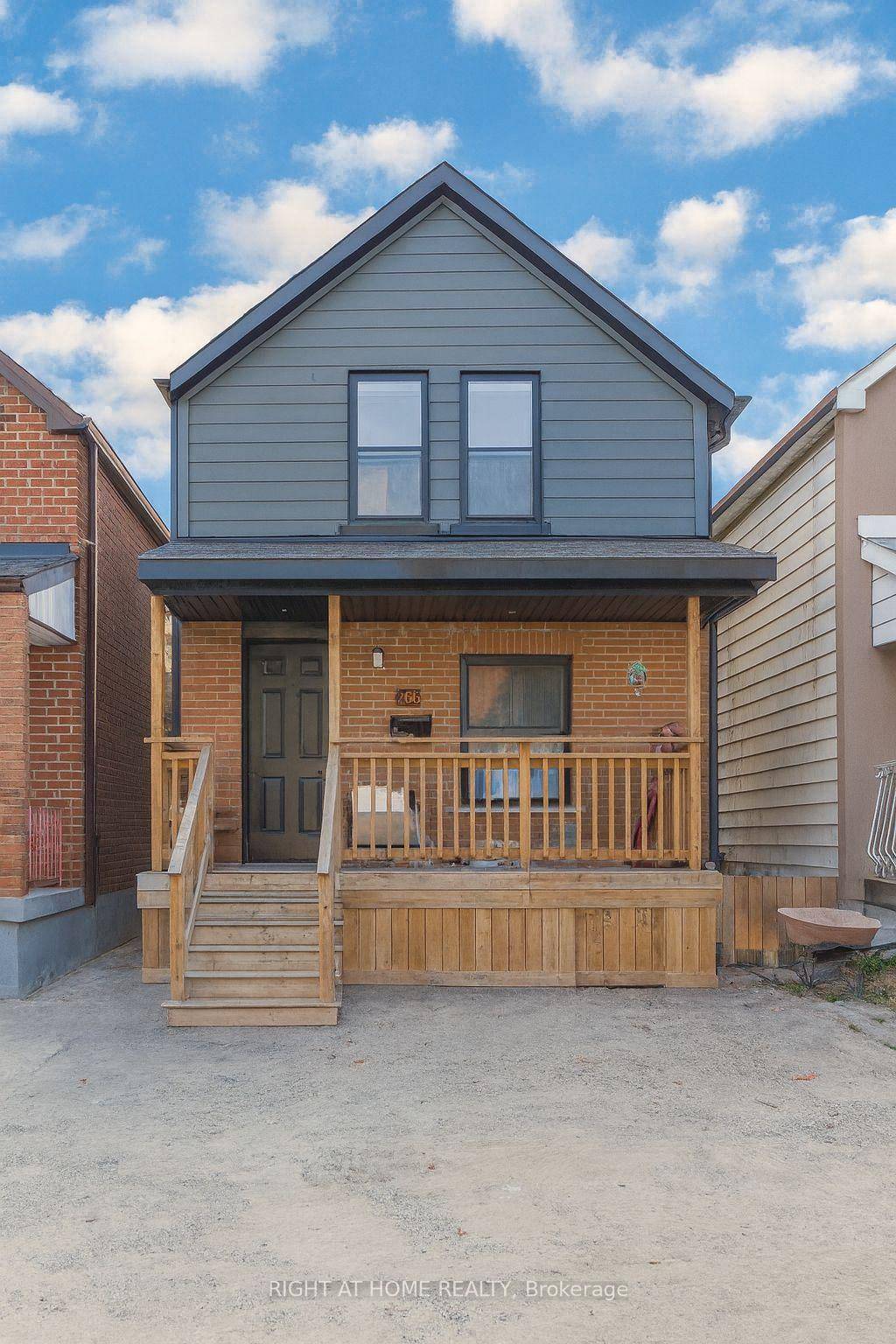 Welcome to Your Dream Budget Home in Toronto !