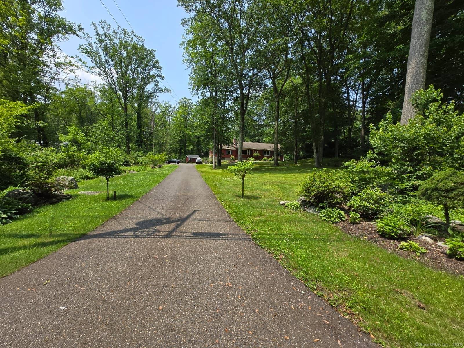 Sprawling 4BR ranch on a beautiful private 1.