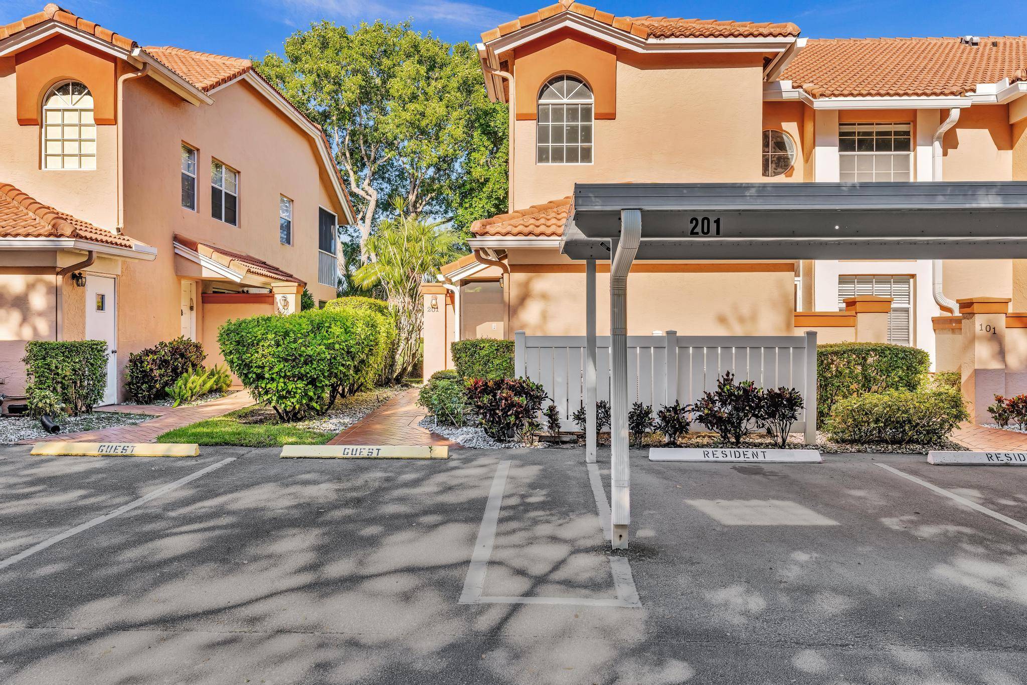 Welcome to this stunning second floor penthouse unit in the highly desirable Palm Isles community.