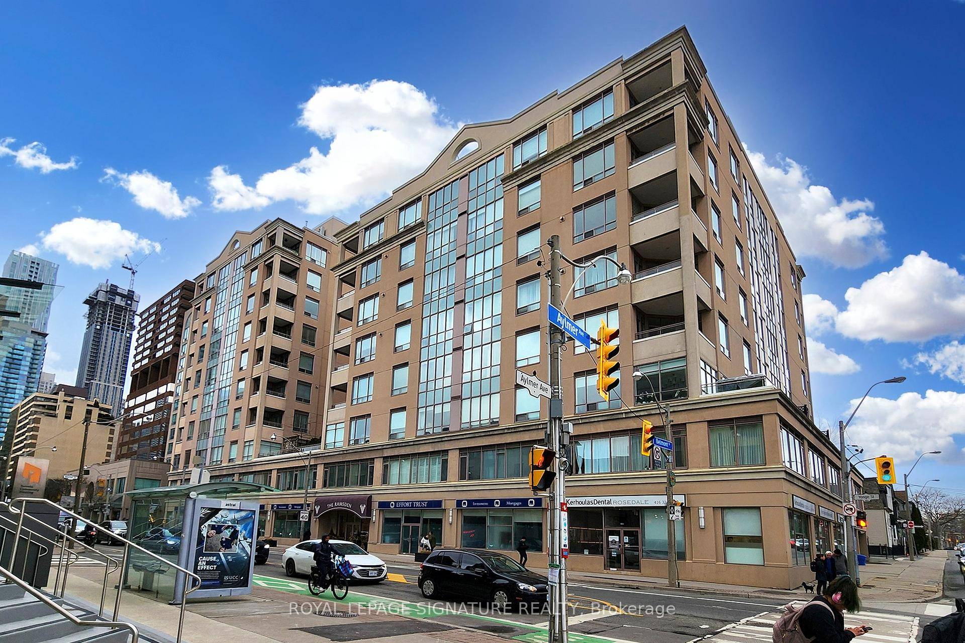 Rarely Offered Unit in the Upscale Ramsden !