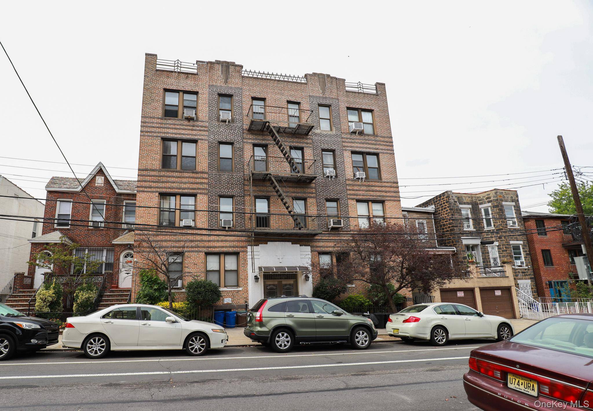 4 Story Building with 20 Apartments Located in Heart Of Astoria, 10 Units 1 Bedroom Apartments ; 10 Units Studio Apartments.