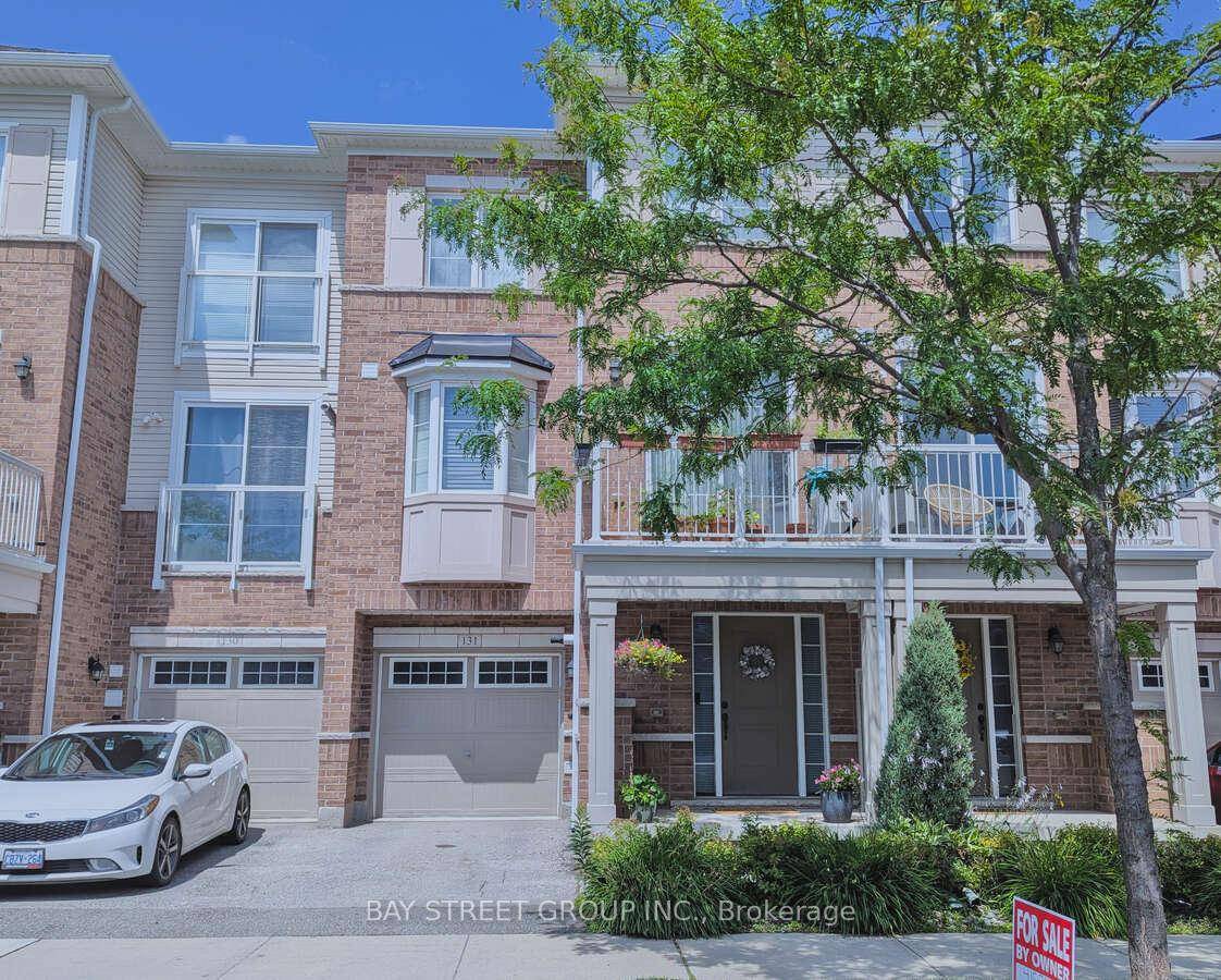 Built in 2013, this beautifully maintained freehold townhouse is nestled in Milton's vibrant and family friendly Dempsey community.