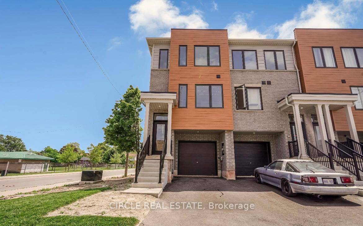 Welcome to 38 Reid Ave, a bright and spacious 3 bedroom, 2.
