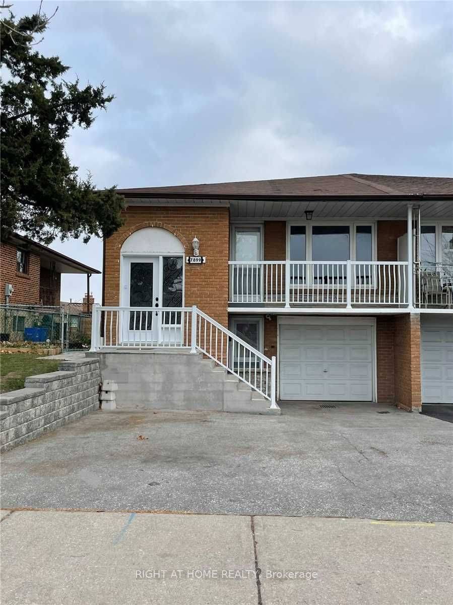 Large spacious home located in prime area of Vaughan.
