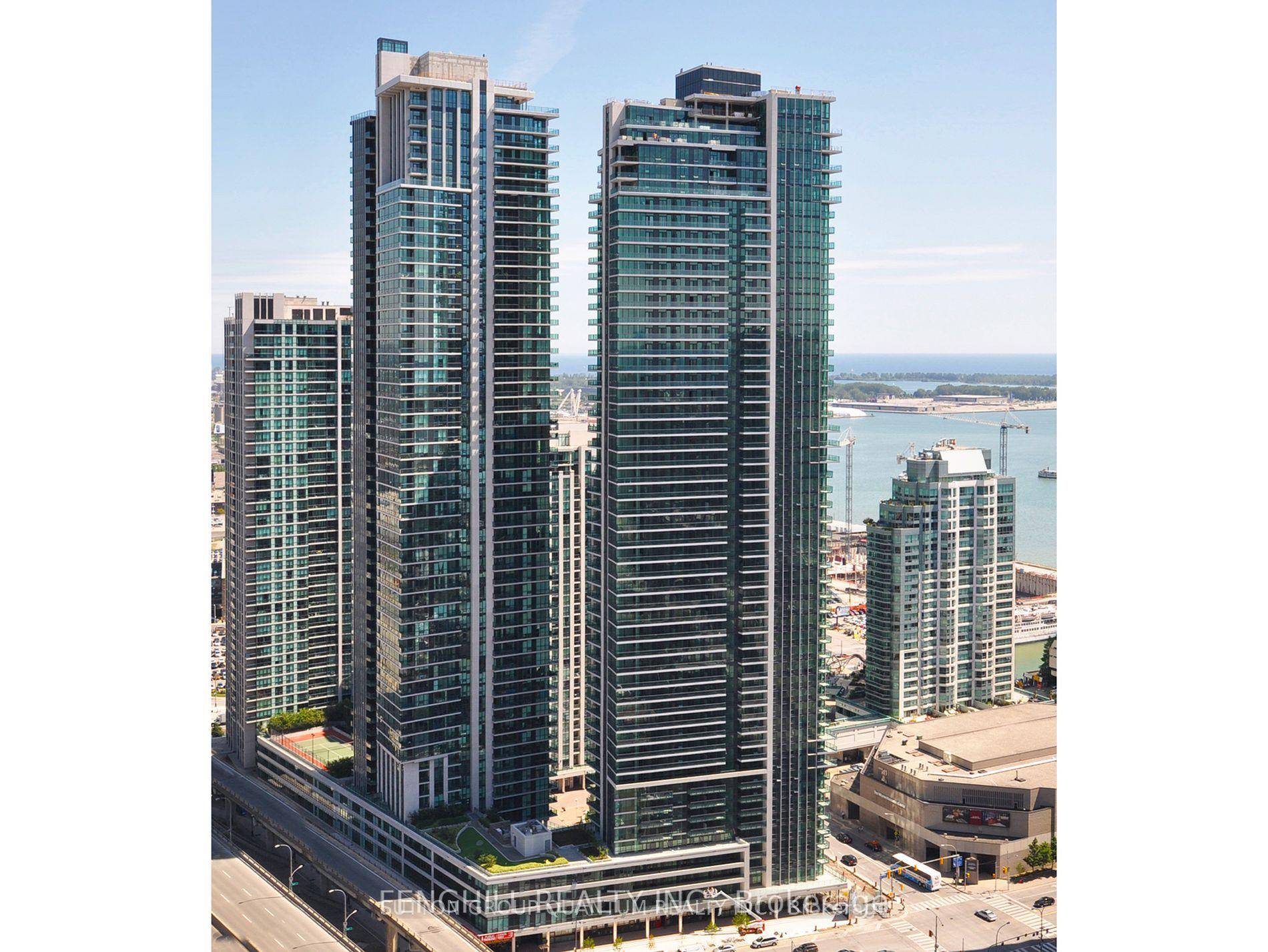 Beautiful Condo unit In Downtown Toronto.