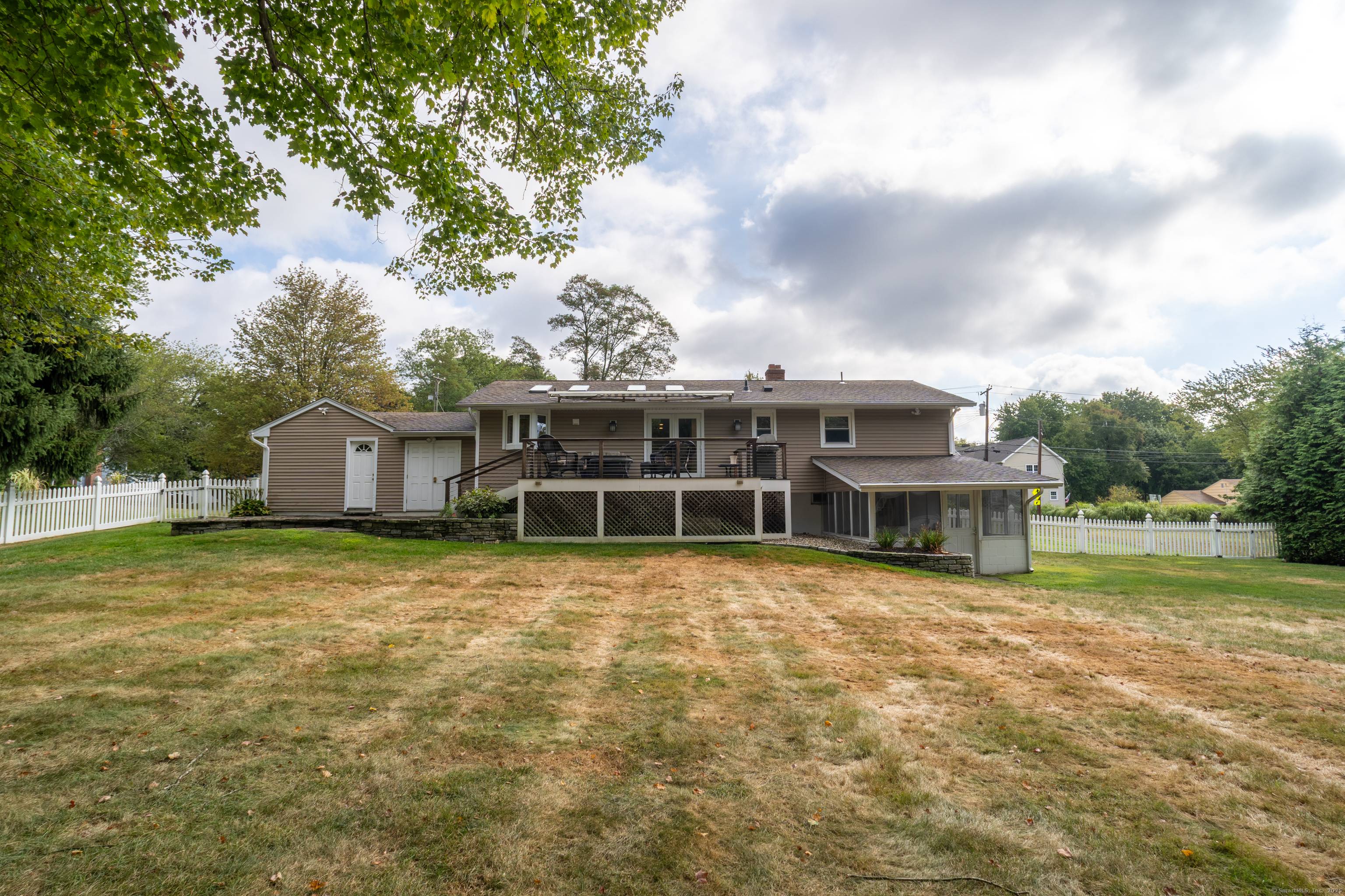 Looking for a short term rental ?