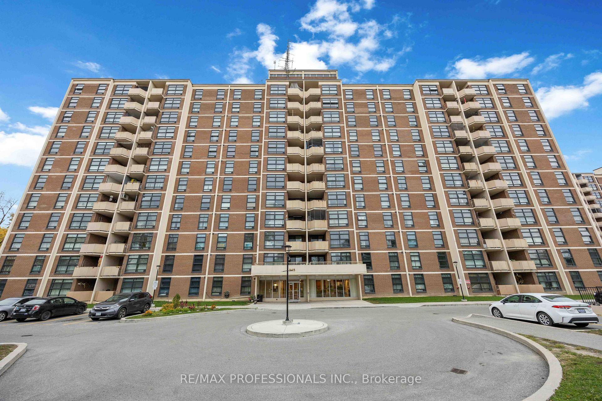 Why Rent ? This 2 bedroom condo unit has everything you need.