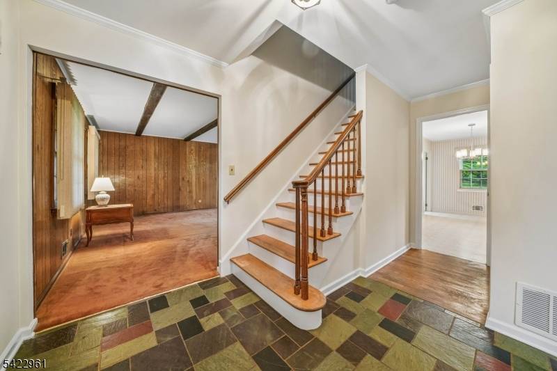 Start your story here in sought after Mt.