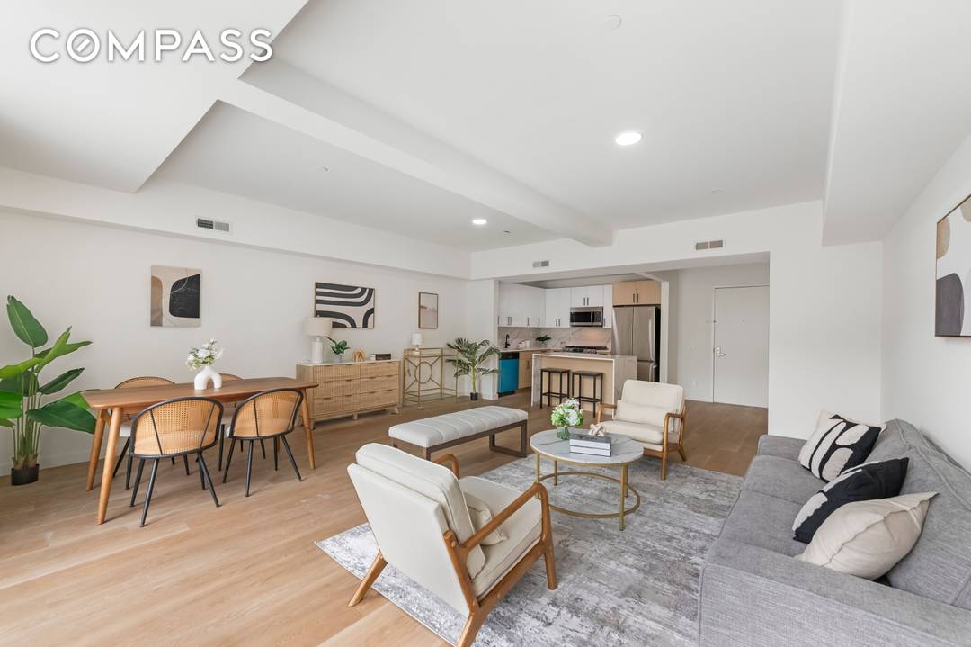 Welcome to luxurious urban living at its finest !