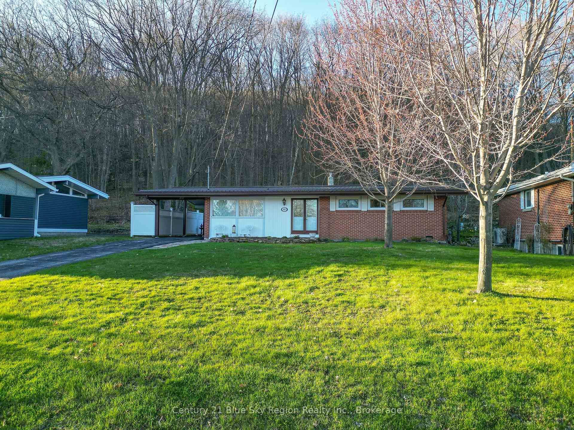 Looking for move in ready then look no further.