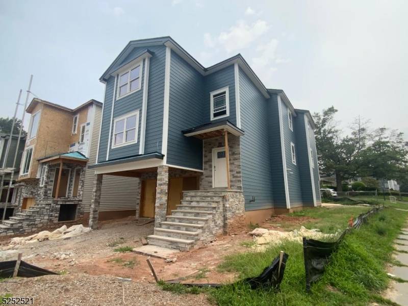 3 Brand new 2 apartments with recreation room to be build according to plans.