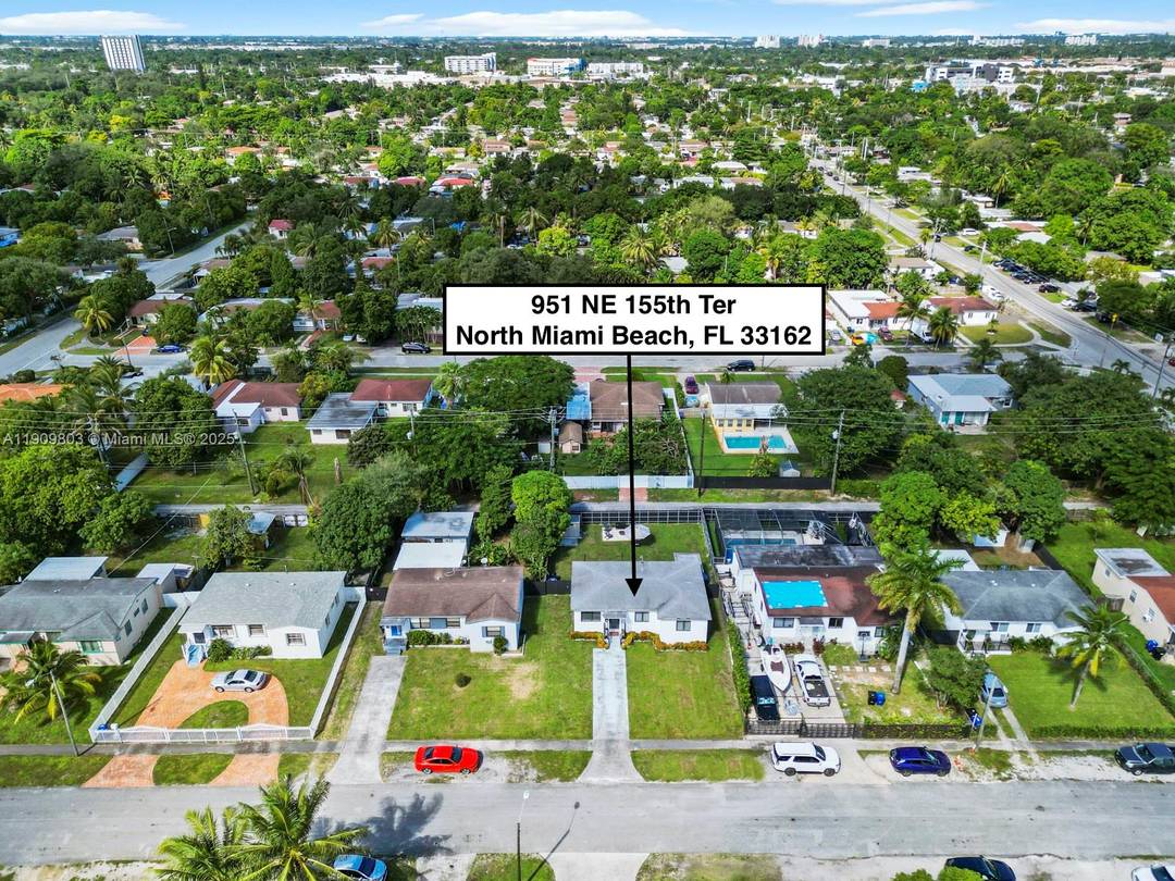Fully remodeled and upgraded in the last 5 years, this modern single family home blends style and function in the charming neighborhood of North Miami Beach.