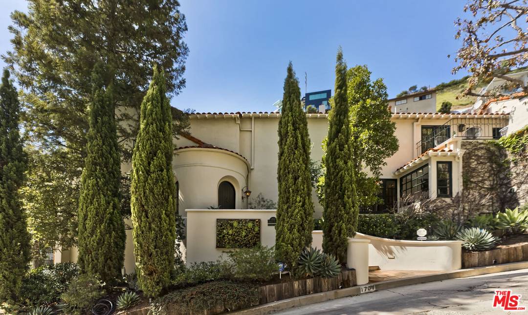1701 Queens Ct 4BR Sunset Strip La