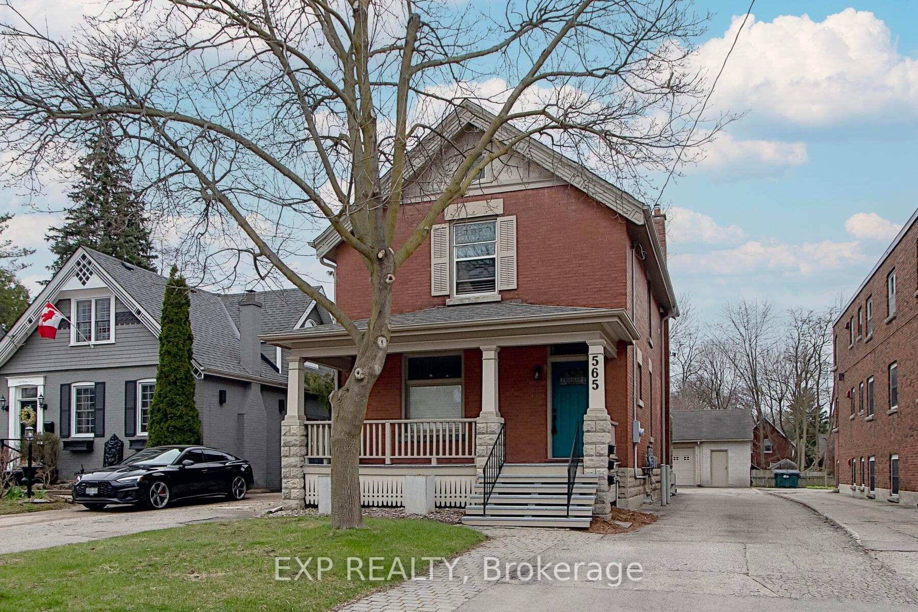 Nestled in the Historic Woodfield District, this well maintained building is an ideal opportunity for investors or owner occupiers seeking a multi residential property.