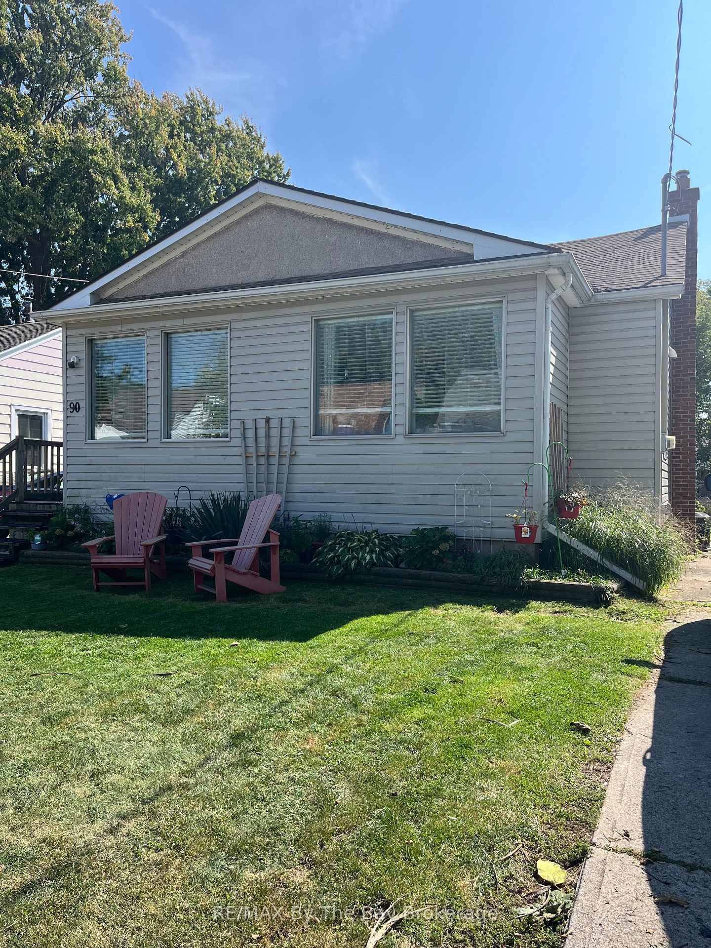 Renovated 2 bedroom bungalow available for rent, main floor only, with heat, hydro and water included.