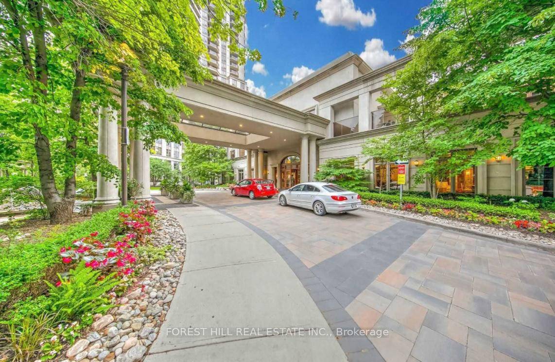 Stunning and spacious open concept 2 Bedroom Tridel Condo with panaoramic East View In Prime Location In The Heart Of North York.