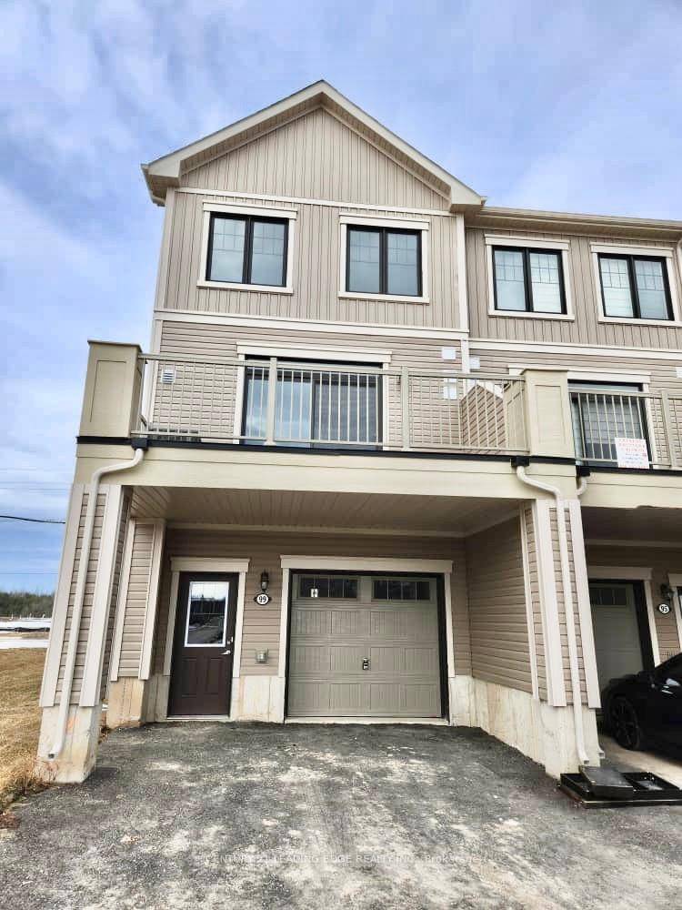 Welcome to 99 Melody Lane, a stunning never lived in townhouse in the heart of Rolling Meadows, Thorold !