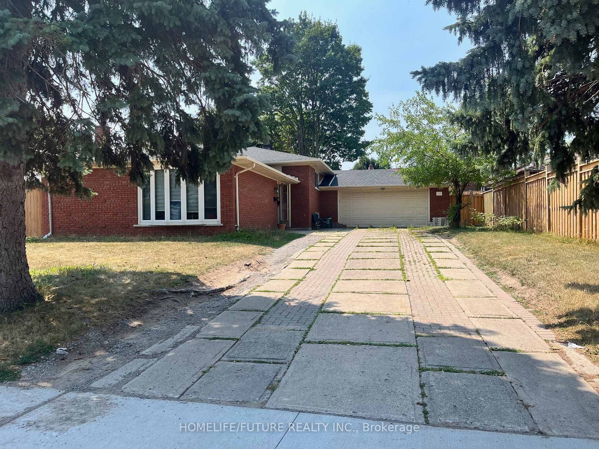 Beautifully Home With Incredible Space And Income Potential !