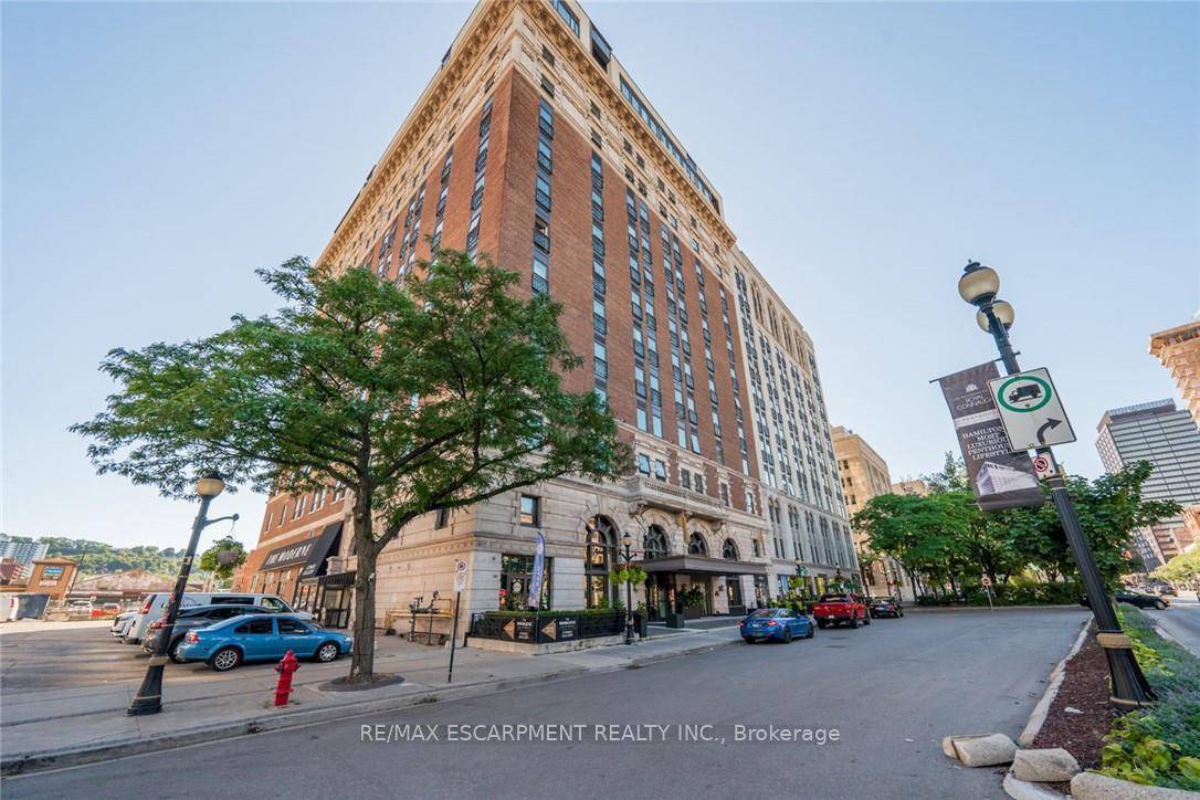 Rare opportunity to purchase a 2 bedroom, 2 bathroom suite at the price of a one bedroom exceptional value in a landmark setting.