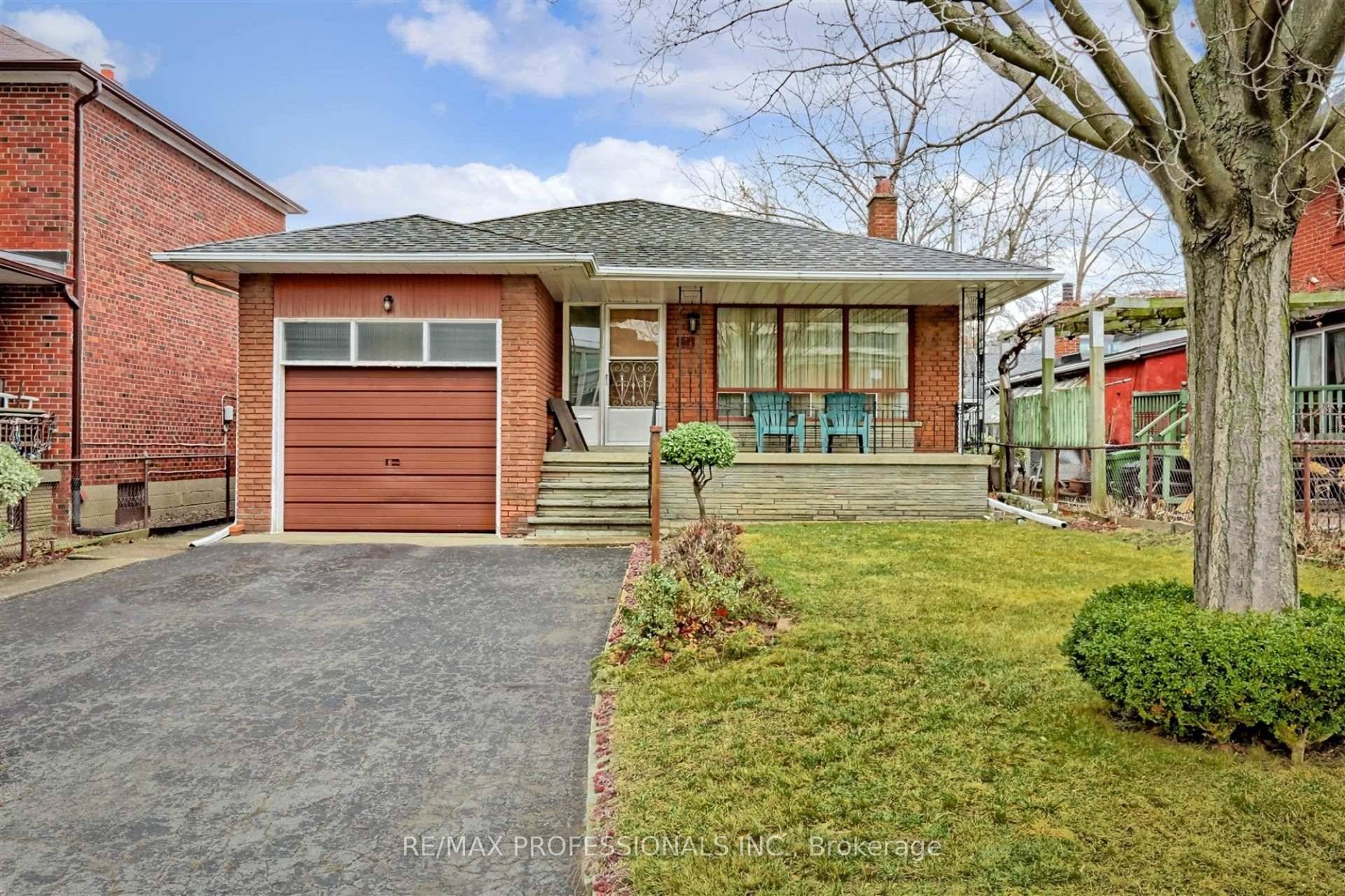 Excellent property in Etobicoke featuring 4 bedrooms, 2 full washrooms, walkout to fenced back yard.