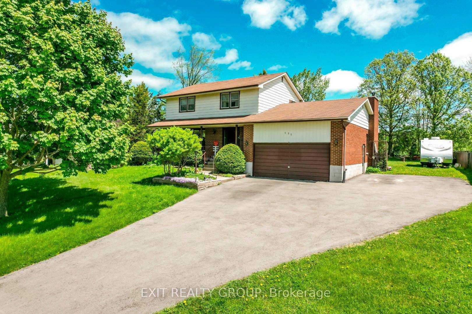 This well loved family home is situated right across the street from the Chatterton Play Park.