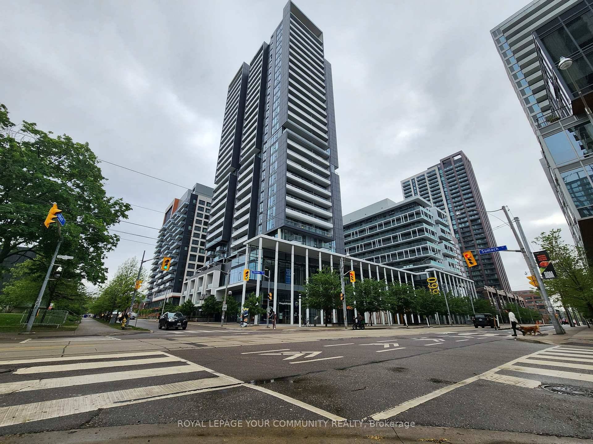 Live in the Dueast Condos !
