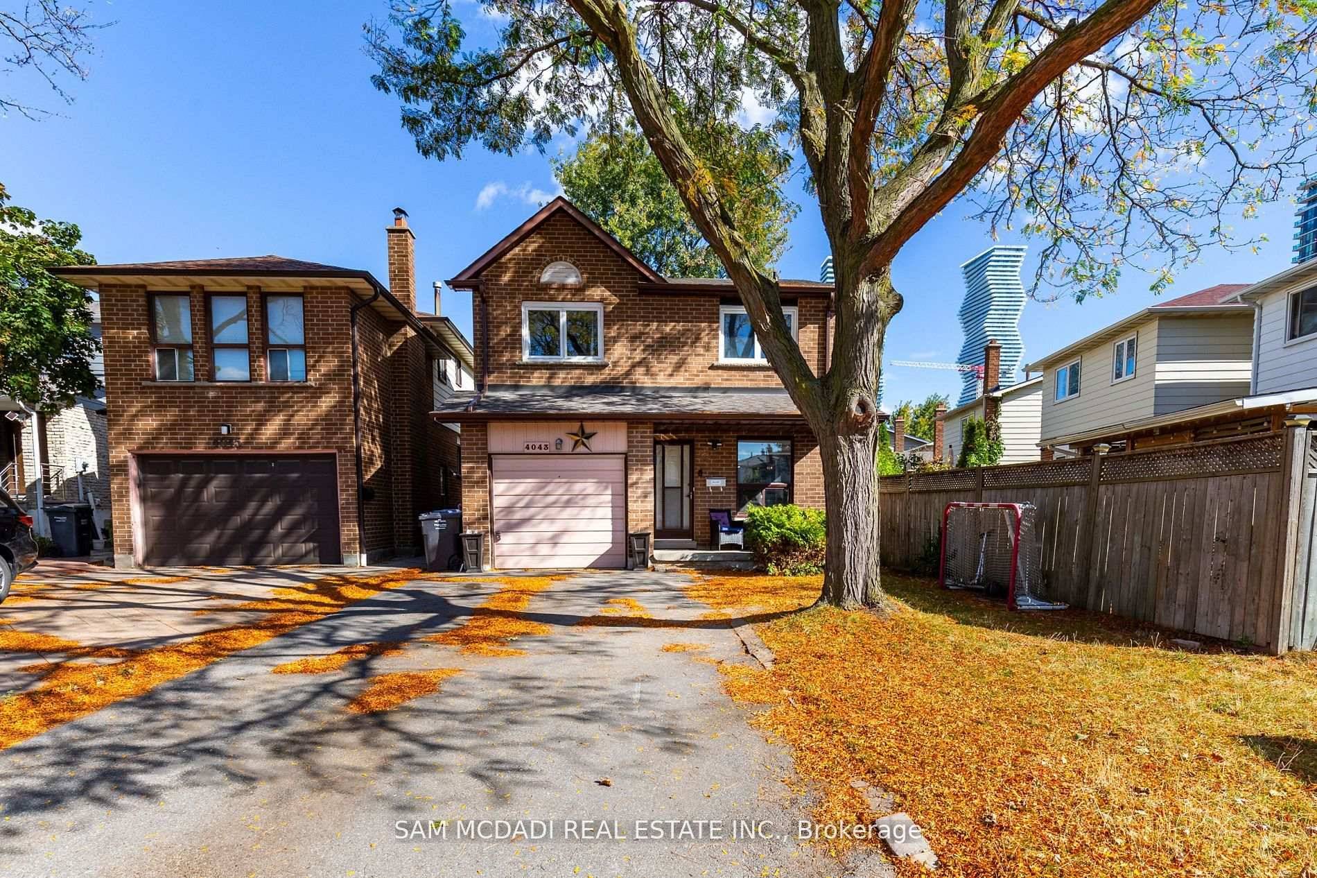 Welcome To This Beautifully Maintained, Detached 4 Level Backsplit Located On A Serene Cul de Sac Just A Stone's Throw Away From Square 1.