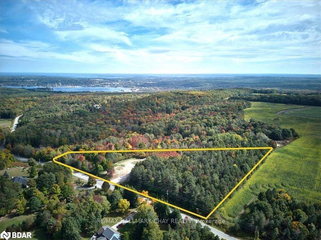 Incredible Opportunity with Views Overlooking Penetanguishene Harbour !