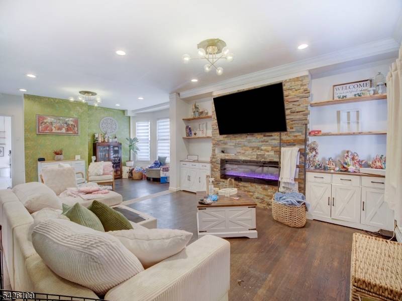 Welcome to this bright and inviting single family home in a transit friendly Bayonne neighborhood, just minutes from shopping, parks, schools, and major commuter routes.