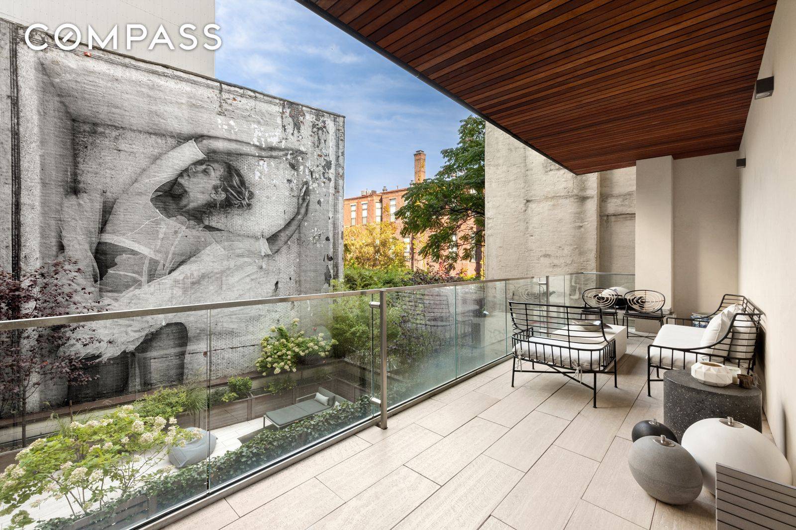 Situated at the crossroads of Noho, the East Village, and the Lower East Side, 32 East 1st Street combines neighborhood charm with elevated living.