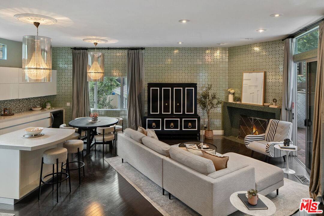 2180   Laurel Canyon Blvd 3BR Hollywood Hills East La