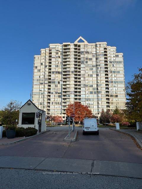 Newly Renovated, Showing to Perfection !