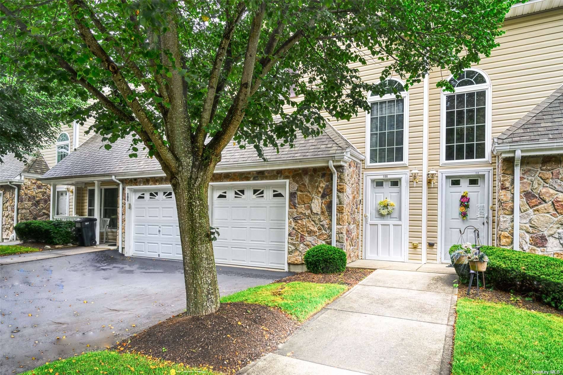 This beautiful gated community of Stone Ridge Estates offers a wonderful care free living lifestyle.