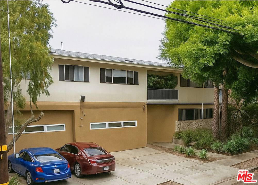 2921 Arizona Ave 20BR Santa Monica La