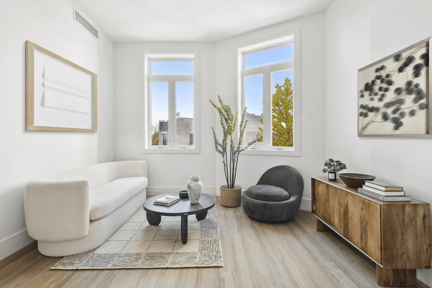 Discover a modern haven in the heart of Greenpoint at 68 North Henry, a new development, seven unit condominium offering luxury and sophistication.