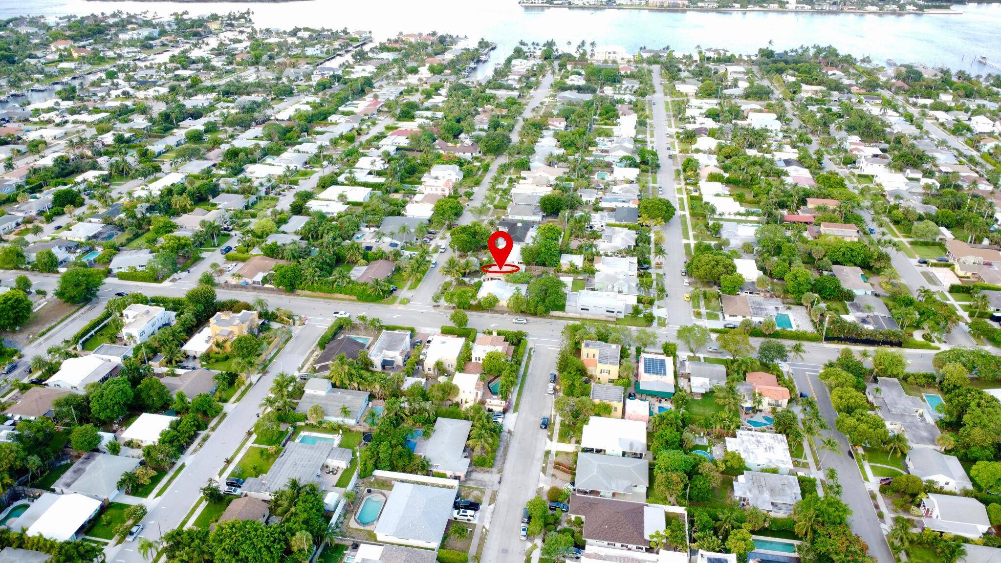 Unlock the potential of 183 Harvard Drive, located in the charming and historic College Park neighborhood of Lake Worth Beach.