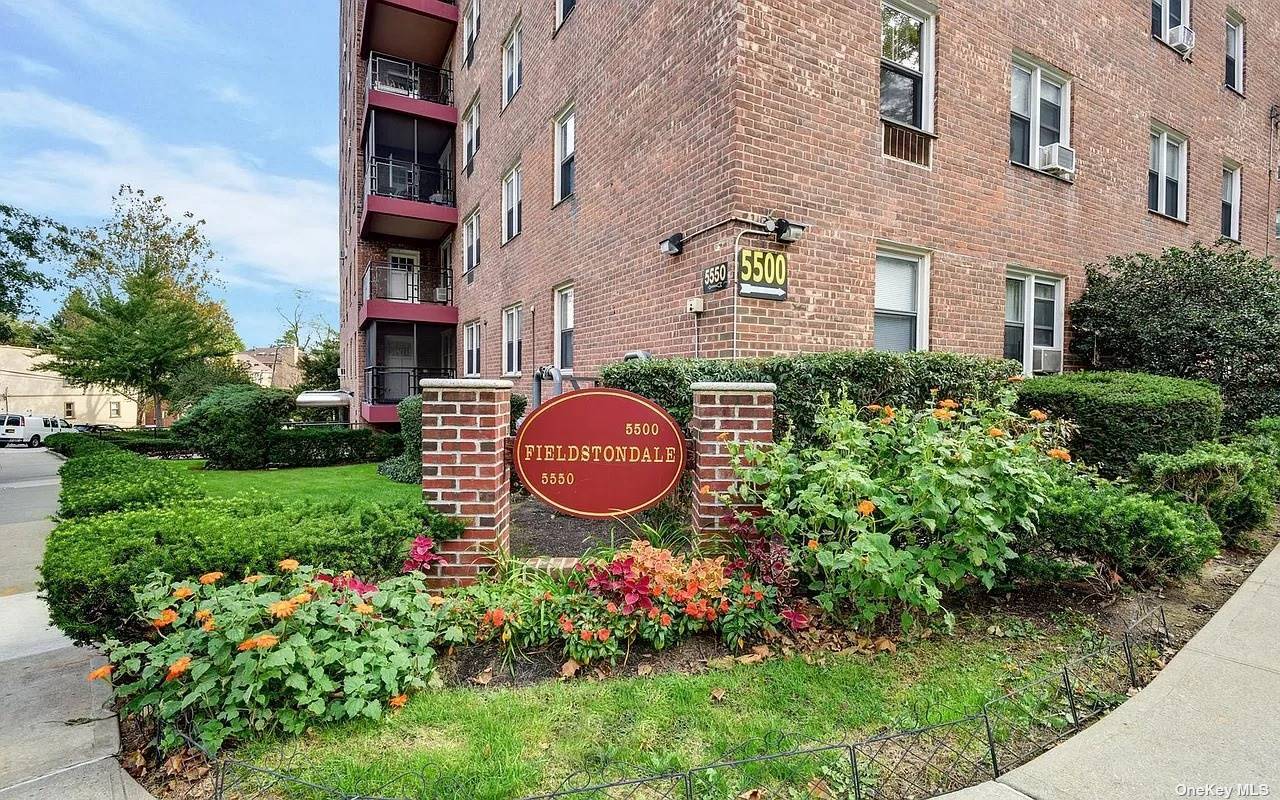 Come see this spectacular 3 bedroom, 2 full bath on the top floor of a well maintained co op building with unobstructed views.