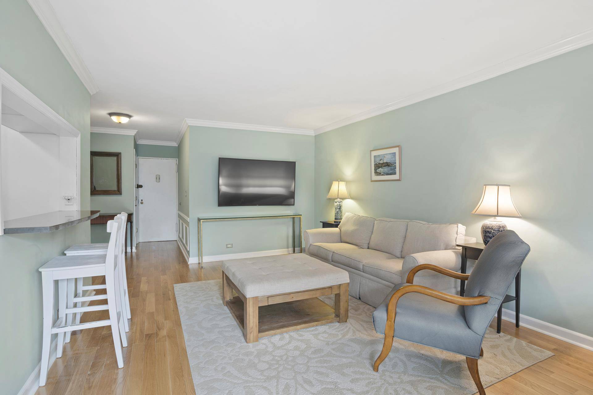 Renovated spacious converted Junior 4 with separate 2nd bedroom with BRAND NEW FLOORS throughout in full service Upper East Side coop.