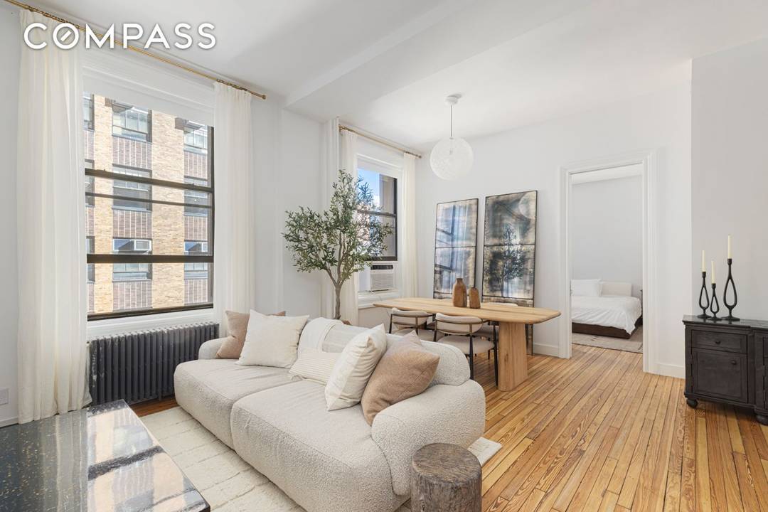 Convertible 2 Bedroom, 2 Bath Home Office Newly Renovated Classic Tribeca Loft The loft that truly checks every box.