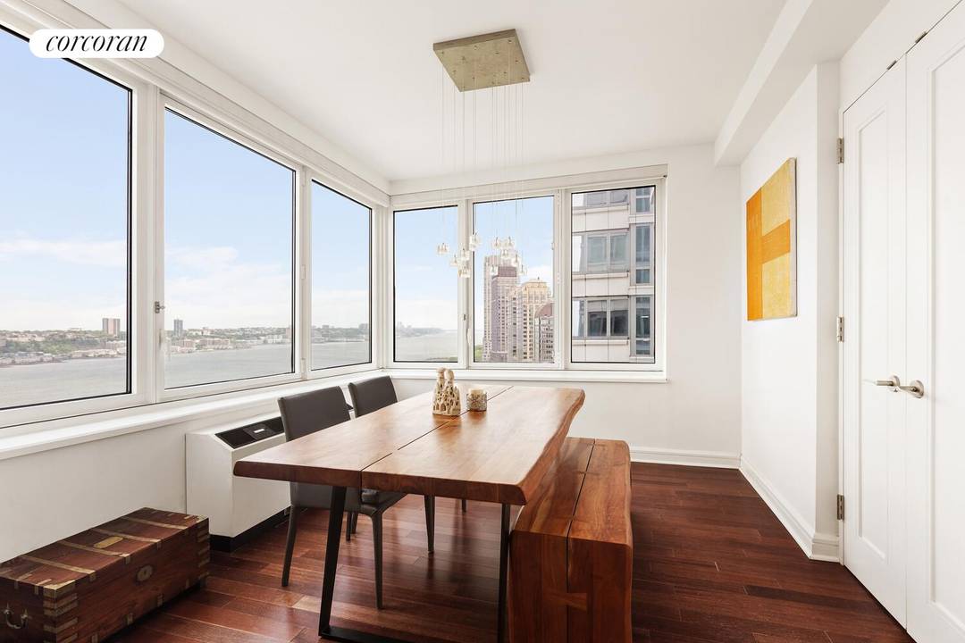 Spanning 1, 750 square feet of living space on the 26th floor, this beautifully laid out 3 bedroom residence boasts impeccable views and an ideal balance of comfort, privacy, and ...