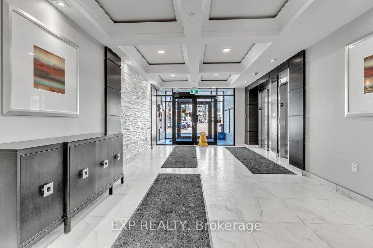 Milton's Crown Jewel, Exquisite Penthouse With 600 Sq.