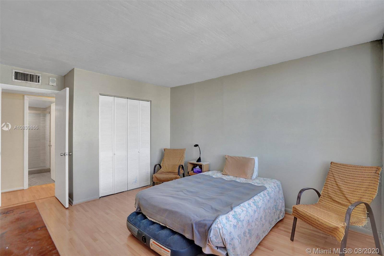 6801 W Indian Creek Dr Residential Florida