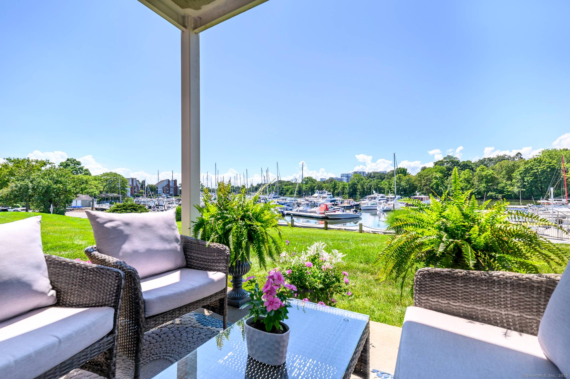 Welcome Home to Harbor House !