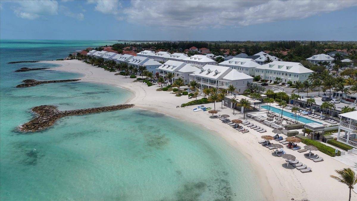 GALLEON BAY Condo New-Providence